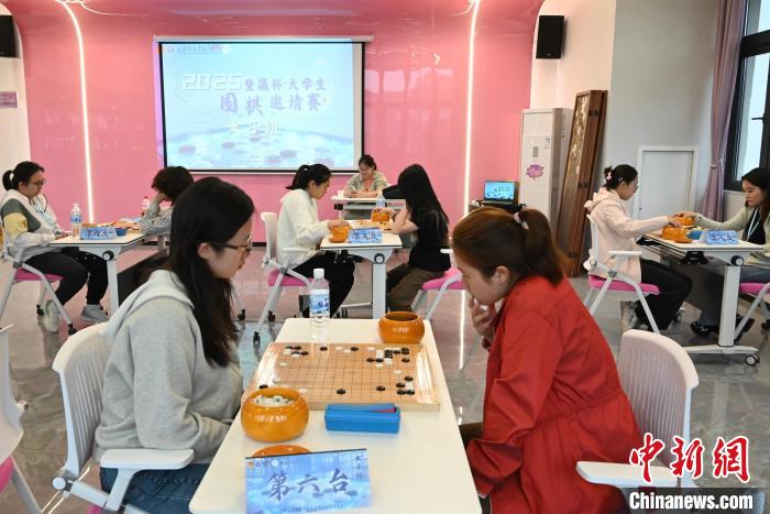 世界围棋“八冠王”助阵，北京大学崔丰逸夺得