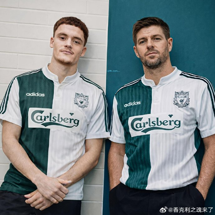 拉德与维尔茨利物浦合影引发热议