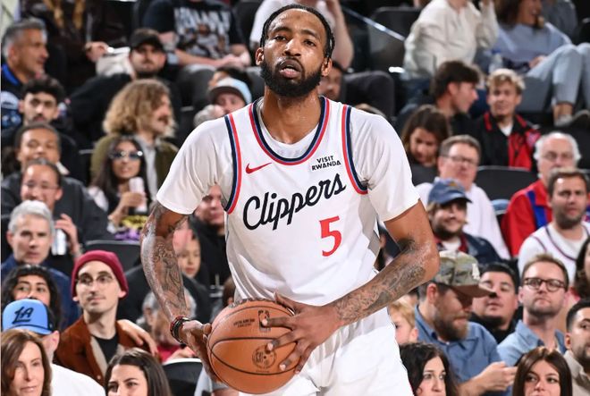 开拓者力克快船终结五连