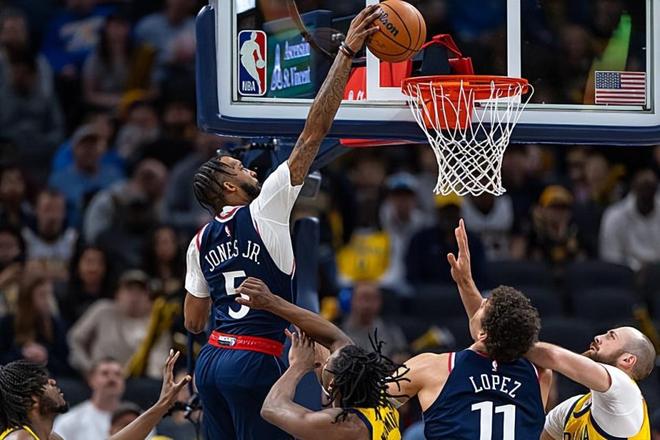 开拓者力克快船终结五连胜，小琼斯防守亮眼难