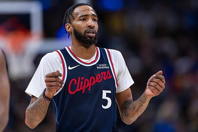 开拓者力克快船终结五连胜，小琼斯防守亮眼难