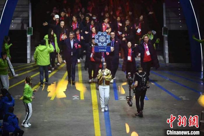 第十二届世界冬季特奥会开幕，中国健儿展风采